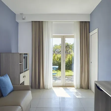 Tui Blue Tropea 4*