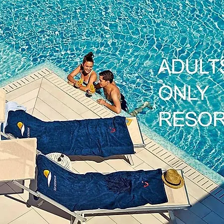 Tui Blue Tropea فندق 4*