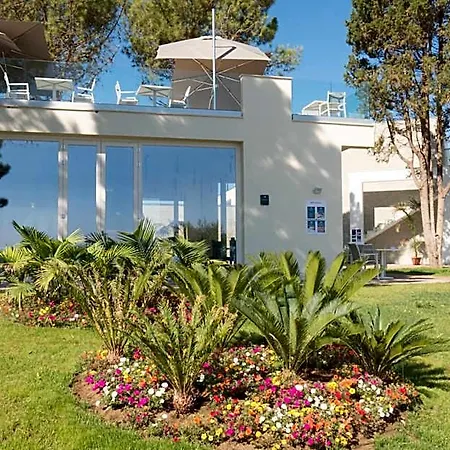 فندق Tui Blue Tropea سانتا دومينيكا