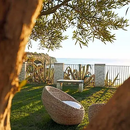 فندق Tui Blue Tropea 4*