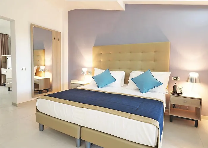 מלון Tui Blue Tropea